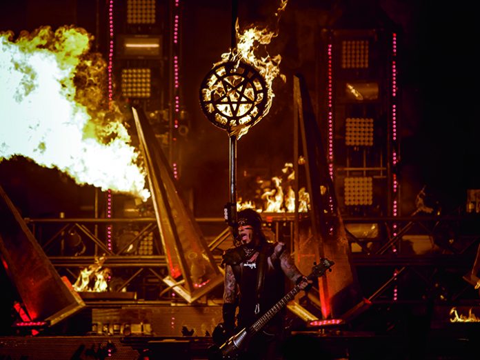MotleyCrue2