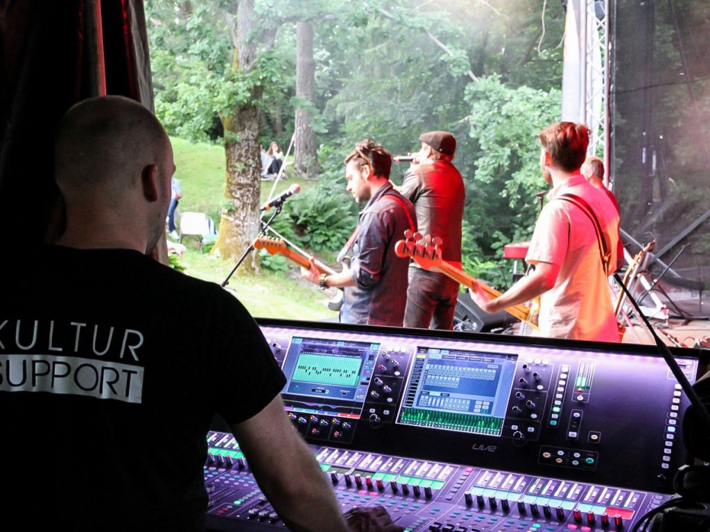 dLive Leads at Norwegian PA Company