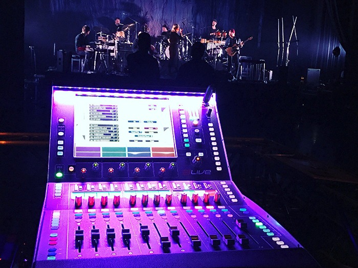 dLive Flies into the Arctic