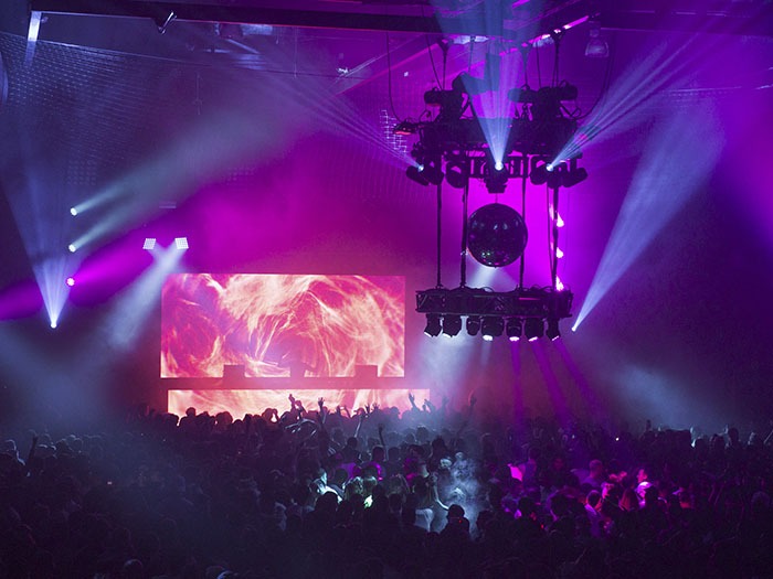 KM Productions Electrifies Gareth Emery’s Tour With Chauvet