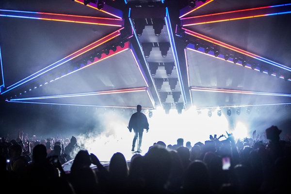 Toronto, Canada. 26th May, 2017. The Weeknd plays to a sold-out hometown crowd at The Air Canada Centre on his Starboy: Legend Of The Fall Tour. Credit: Bobby Singh/Alamy Live News.