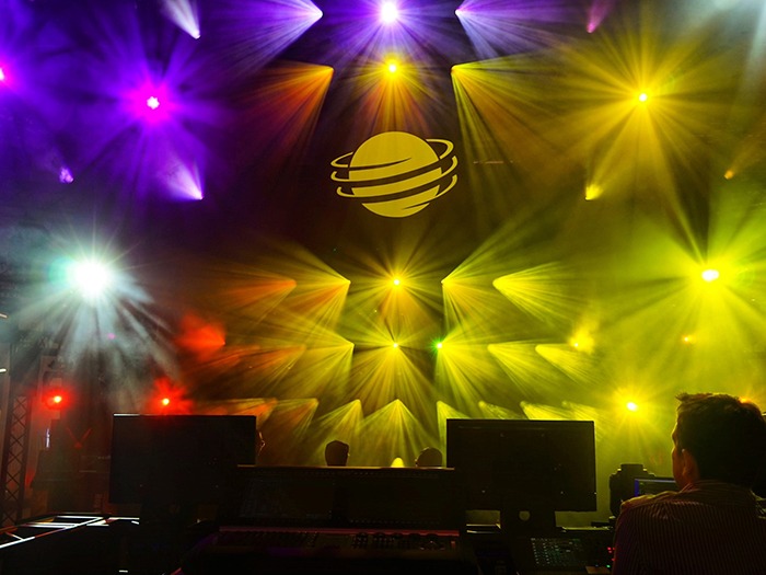 HES Scoops Hog Factor Win