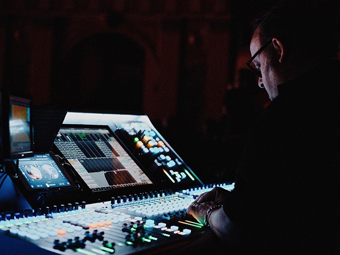 SSL Upgrades the Simple Minds Sound