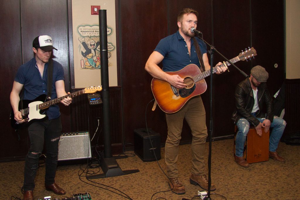 Rising Country Star Logan Mize Uses Bose Professional L1 Model 1S Portable Loudspeaker System at CRS Showcase at The Palm in Nashville