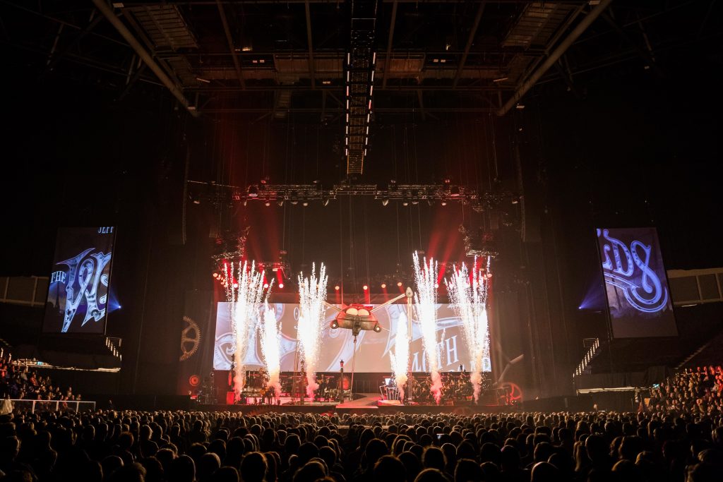 MLA Tames Complexity of 40th Anniversary War of the Worlds Tour