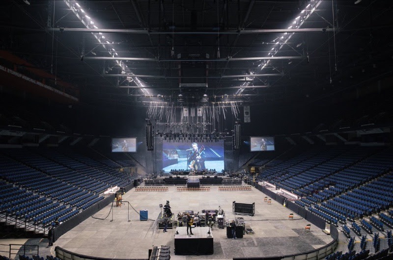 Country Superstar Dierks Bentley Tours with PK Sound