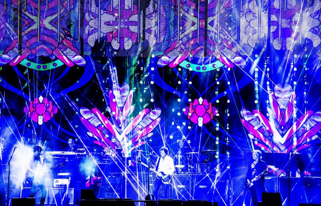 Over 500 Elation DARTZ on Paul McCartney “Freshen Up” Tour