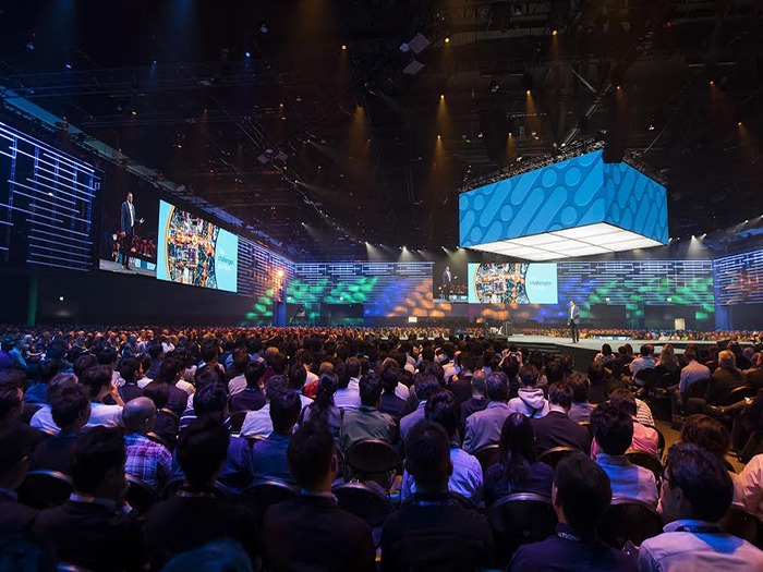 Cisco Live Art with Robe