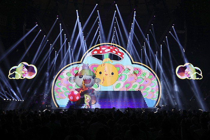 Claypaky Fixtures Light Up J Balvin’s Colourful Arcoiris North American Tour