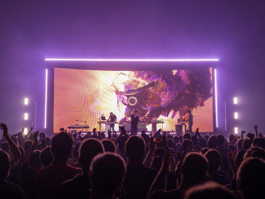 Universal Pixels Supplies Thom Yorke’s Tour