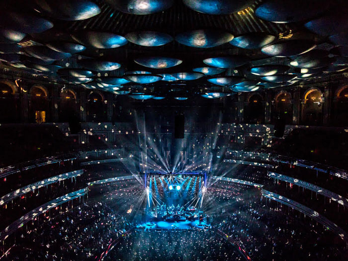 Vari-Lite’s VL2600 Wash is a bright idea for Marillion’s orchestral spectacular