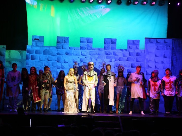 The Bright Side of Light – Spotrack for Spamalot