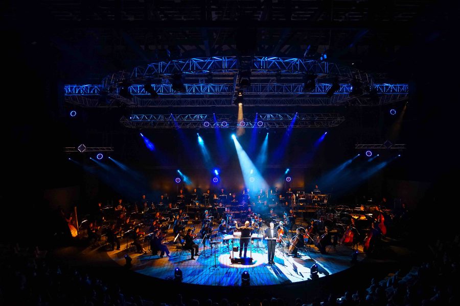 Robert Juliat Followspots Track Les Folies Broadway