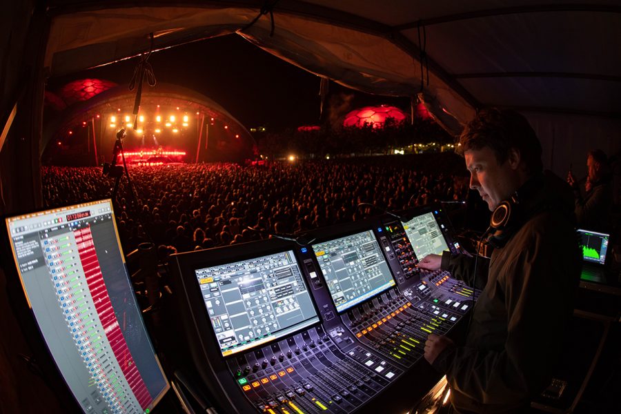 Royal Blood hits the road with a Yamaha RIVAGE PM5 digital mixing system