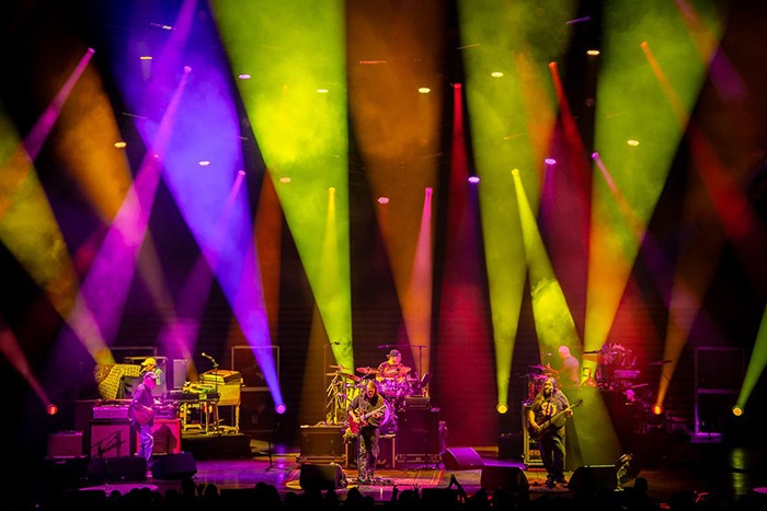 Pulse Lighting deploy Ayrton Dominos for Widespread Panic’s MEMPHO debut