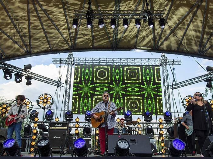 Bogdan Gradisteanu busks through Flowers For The Soul with ChamSys