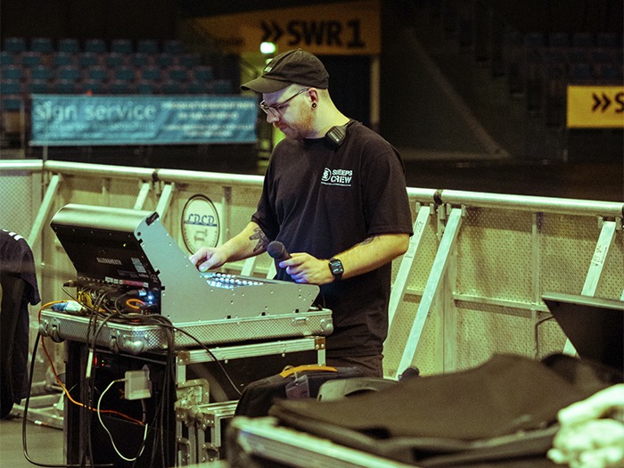 Compact dLive System a dream for While She Sleeps’ UK and EU Tour