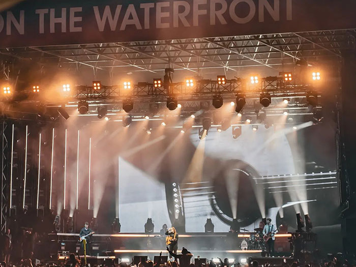 80six relies on Lightware for virtual and live productions