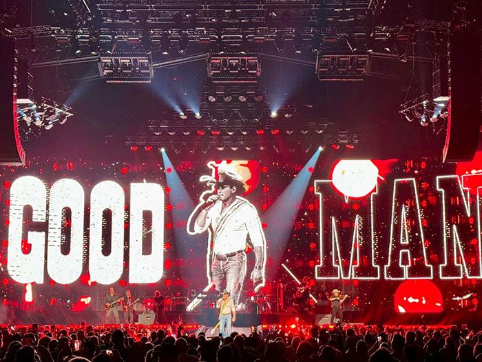 Wonder Works creates panoramic views for Tim McGraw