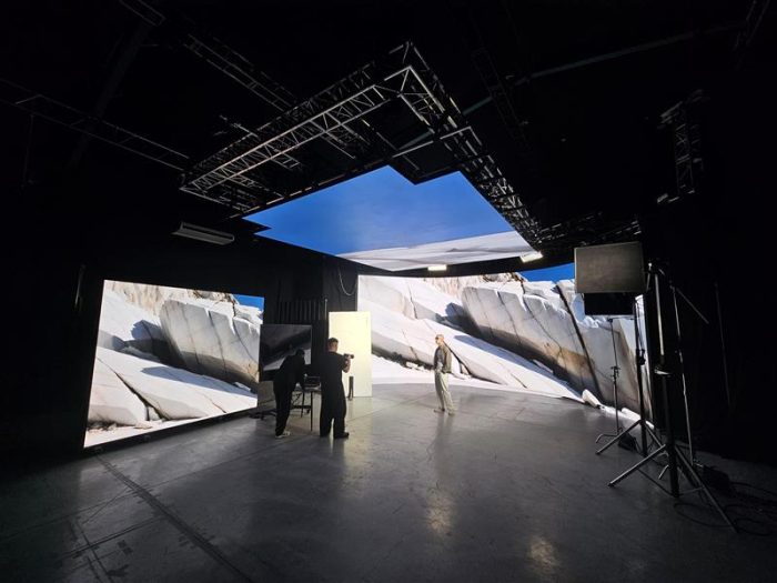 XPLOR and MKI MIYUKI ZOKU get the perfect fashion shot using virtual production