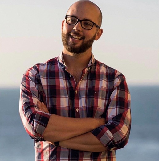 KLSTR: Next-generation connectivity for entertainment lighting