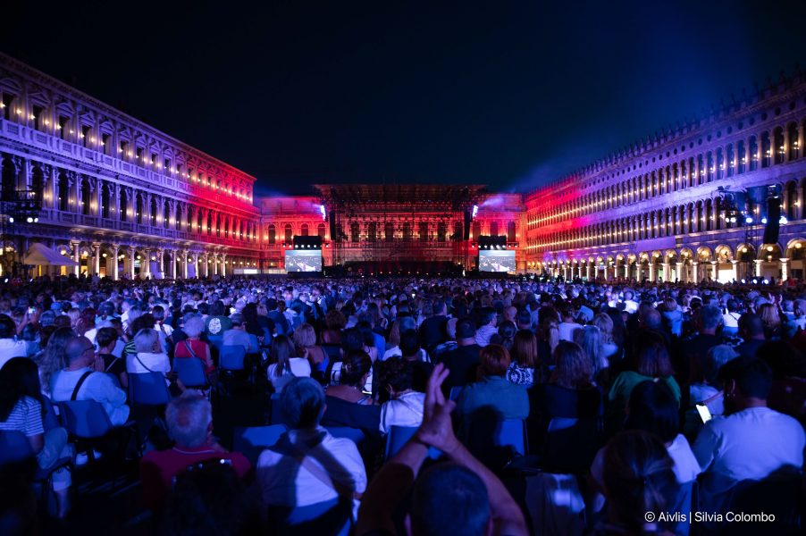 ZAlight and Agorà deploy CHAUVET Professional for Pooh