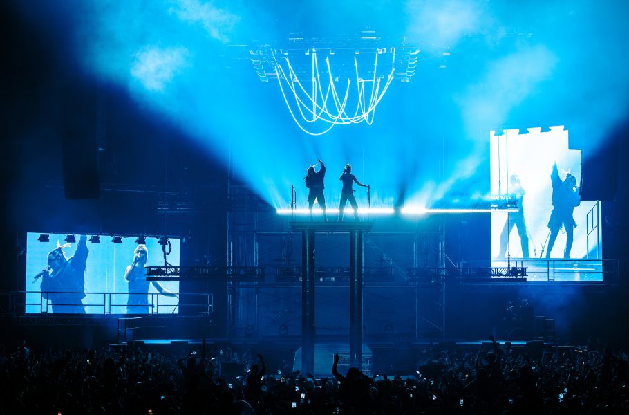 SWEAT Tour: Charli XCX and Troye Sivan bring club culture to US arenas