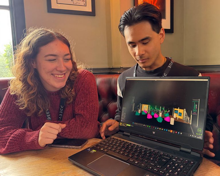 Students seize opportunity at Bludfest 2