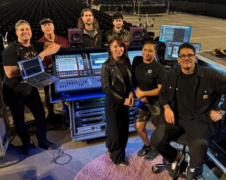 Kali Uchis brings arena tour to life with Sound Image and JBL Professional VTX System