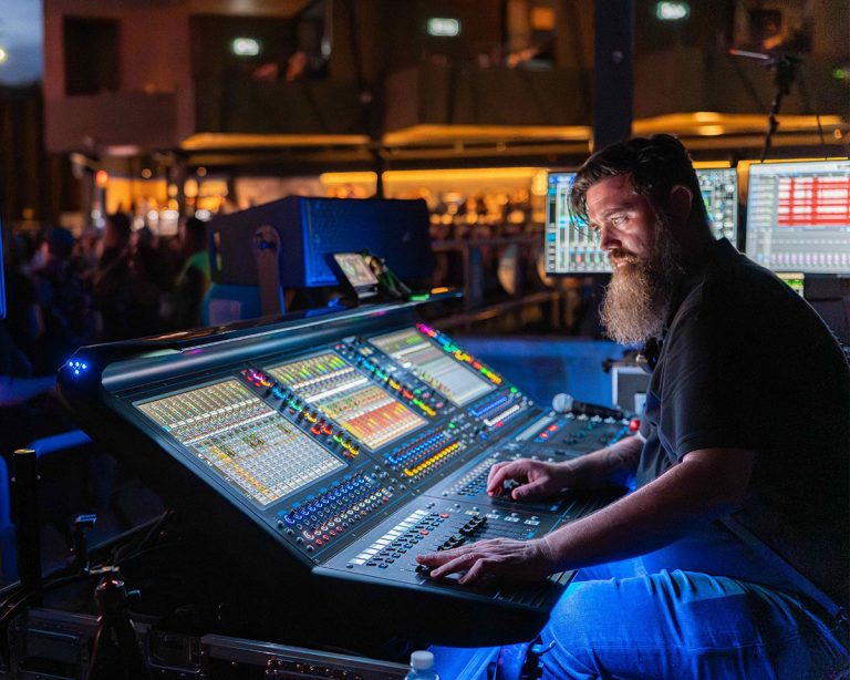 Erik Rogers relies on DAS Audio for The Black Crowes