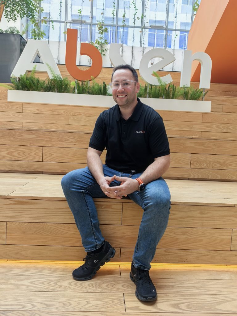 Alistair Mizon joins Absen in Europe