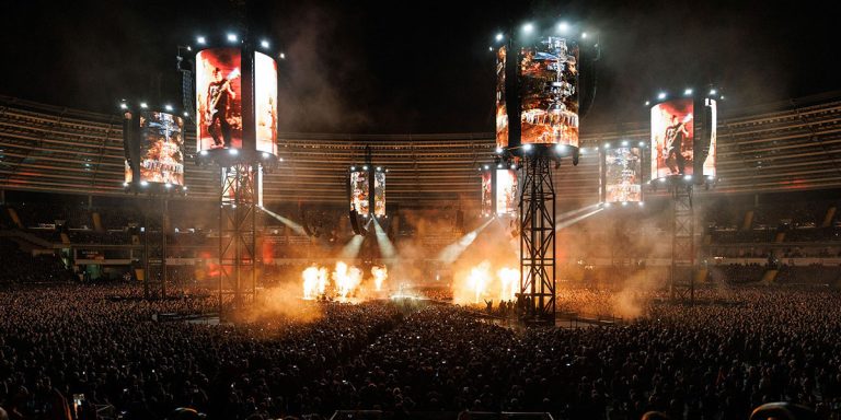 Robe spotlights Metallica’s M72 2026 Stadium Tour